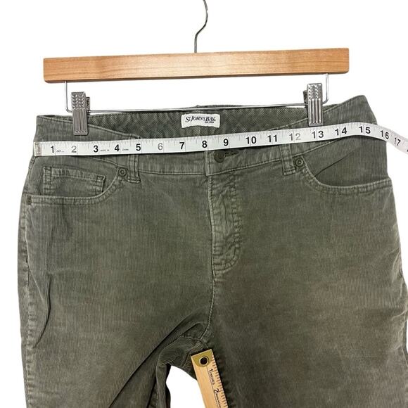 St Johns Bay Straight Leg Corduroy Pants Size 10 Green Colored Simple Fall Basic - Picture 7 of 9